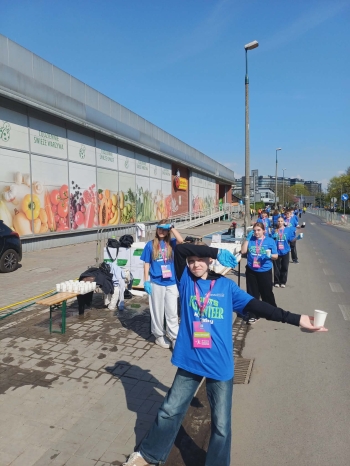 2b18b31d-a412-4455-be23-efd4a8a1ee9c